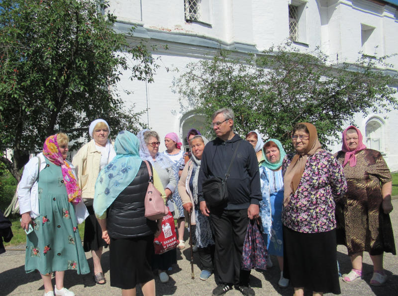 Святые места земли русской.